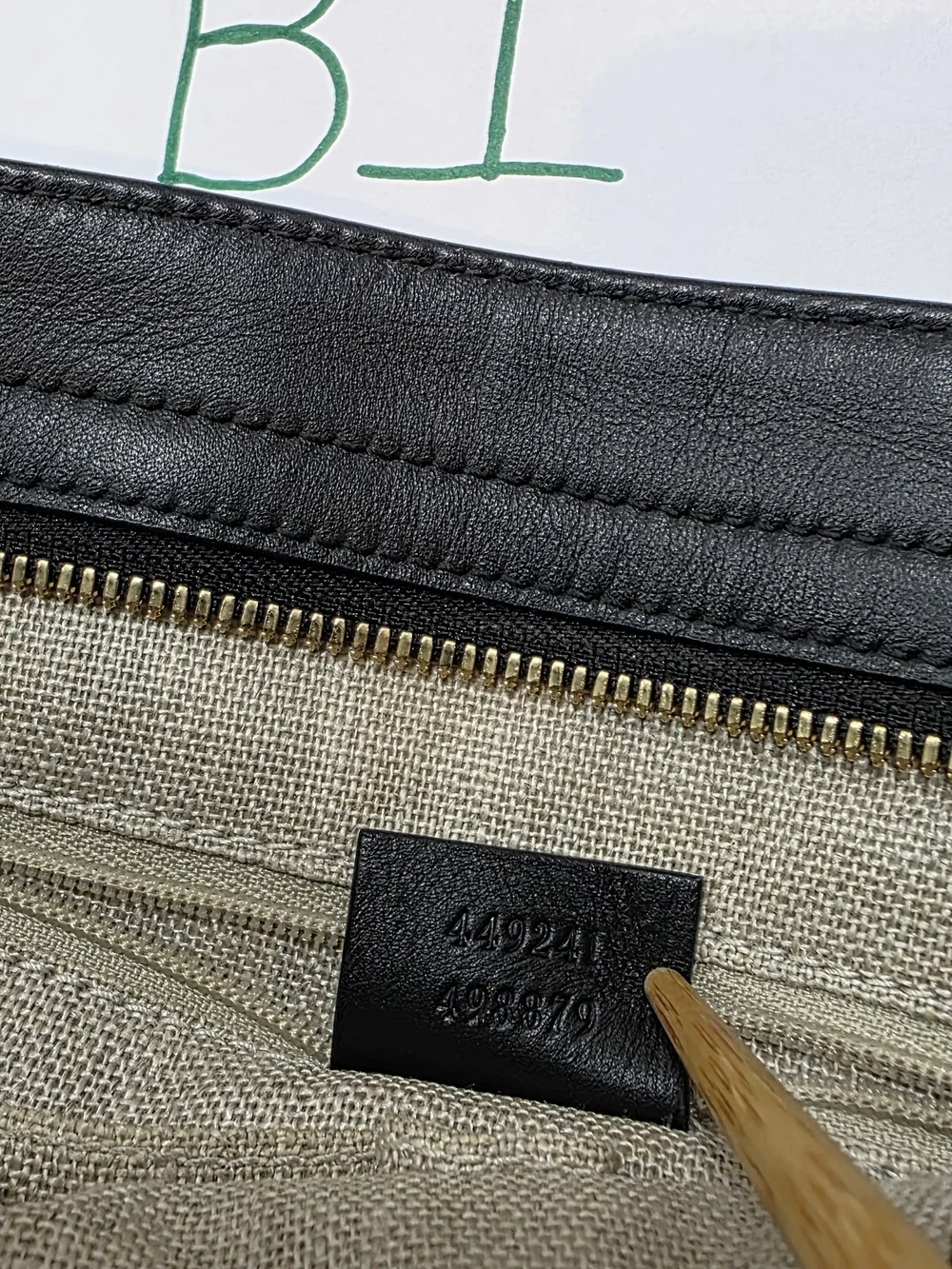 Gucci material microguccissima